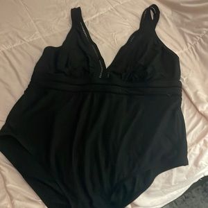 EUC black 3X plus size swim suit